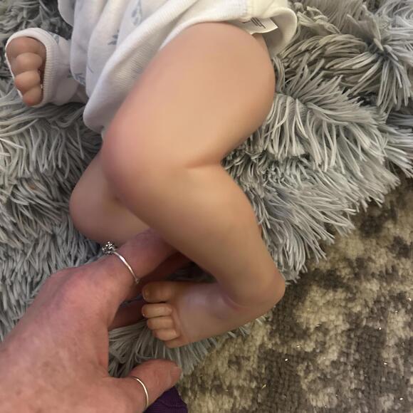 Reborn Baby Boy Doll Full Body Silicone Vinyl Anatomically Correct & Acessories - Picture 10 of 11